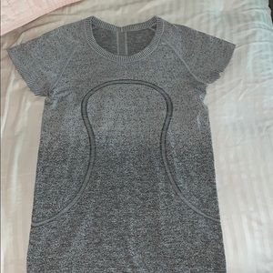 Lululemon swiftly tech shirt 2.0